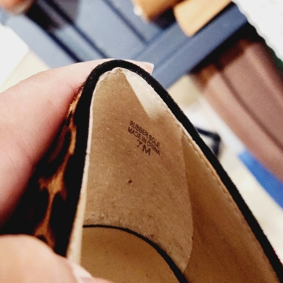 ANN Taylor AZRA Haircalf Pumps Size 7M - Picture 9 of 11